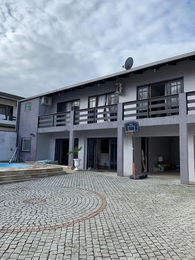 Quarto em Acomodações Particulares Bom Sossego Apartamento Joinville